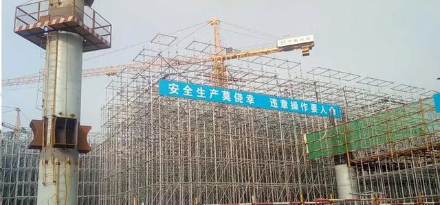 傳統(tǒng)腳手架正在向盤扣腳手架轉(zhuǎn)型！(圖2)